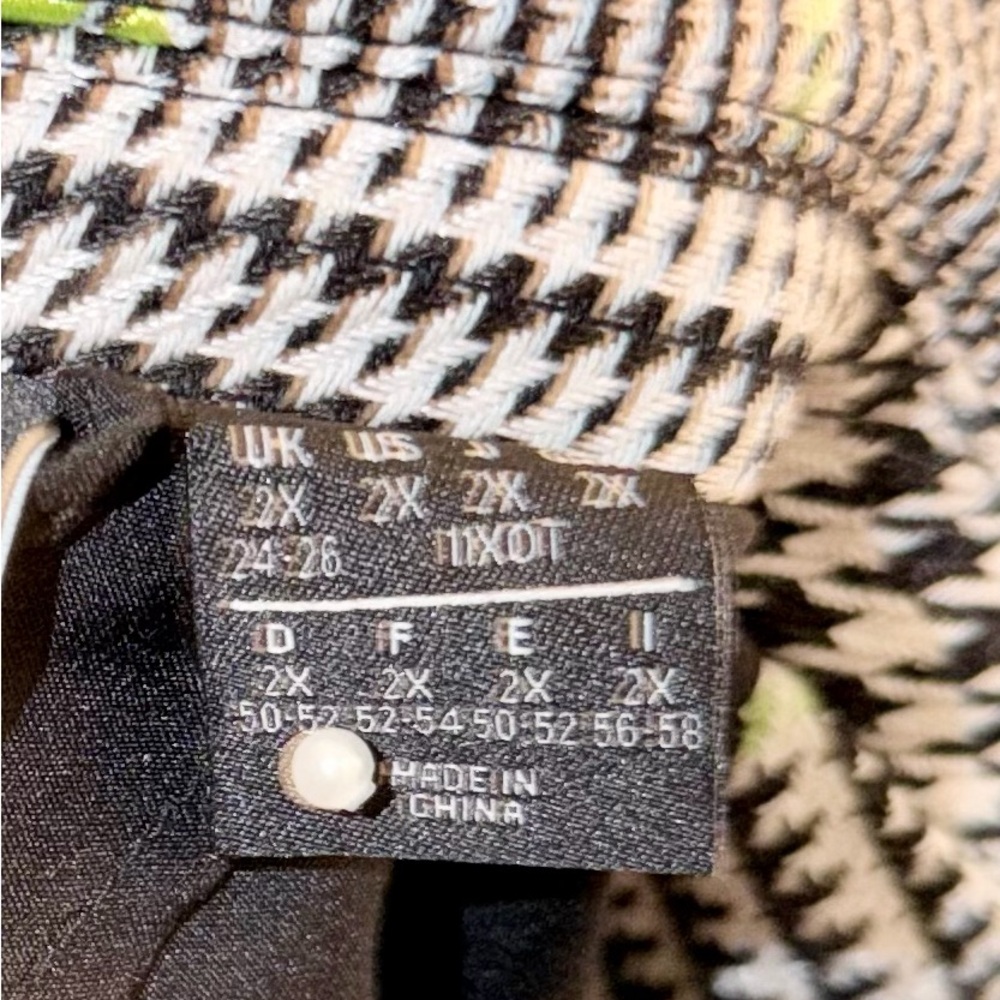 Adidas Ivy Park pants suit. - Picture 4 of 7